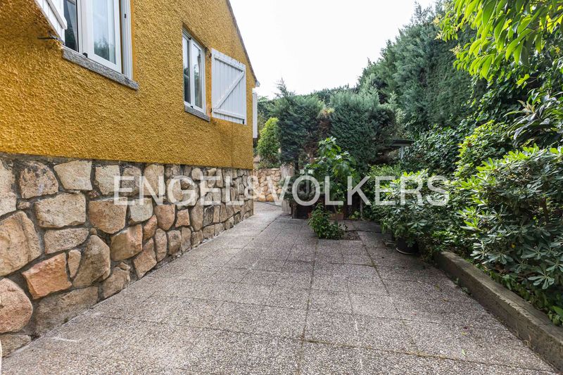 Foto efa3d2df-f270-487f-89a3-16bbc1fdcf63. Casa amb calefacció piscina a Soto de Viñuelas Tres Cantos