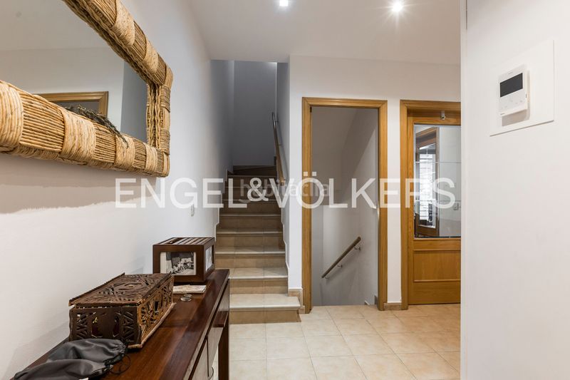 Foto a2545bdd-2a85-45ba-b4dd-f09656370b37. Casa amb calefacció aparcament piscina a Perales del Río Getafe