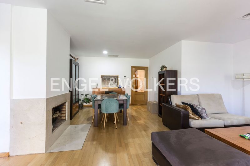 Foto a80e1dcd-5a71-4e9f-b455-25e5caa10690. Casa amb calefacció aparcament piscina a Perales del Río Getafe