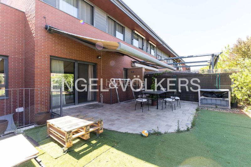 Foto e950e5c4-b2bd-4ba2-bd8e-8db67f53a5d2. Casa amb calefacció aparcament piscina a Perales del Río Getafe