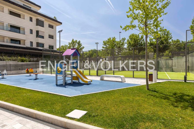 Foto 57ea32fb-d8ec-4af6-b803-412c21159ddd. Pis amb calefacció aparcament piscina a Arroyo de la Vega La Moraleja