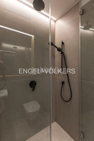 Foto 3d338299-e3e0-4d8d-ae04-11c91853d490. Dúplex amb calefacció aparcament piscina a Lista Madrid