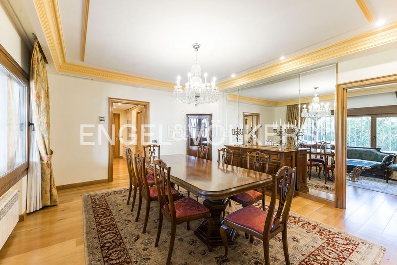 Foto 5d8ef0f9-137b-4b21-8823-c854d0e01e3e. Casa amb calefacció aparcament piscina a La Florida - El Plantío Madrid