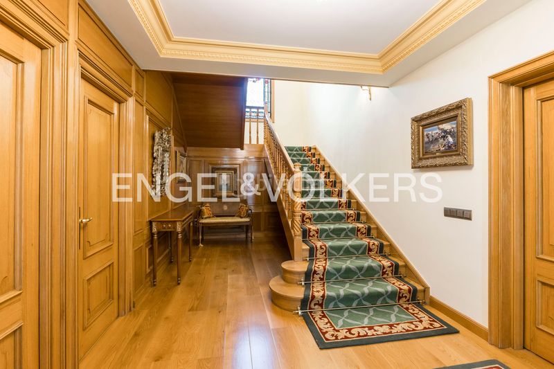 Foto ad9b4a17-55a6-4d1f-9871-e2fd68850ab8. Casa amb calefacció aparcament piscina a La Florida - El Plantío Madrid