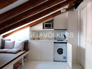 Location Studio  Hortaleza. Coqueta buhardilla con todas las comodidades en el corazón de ju
