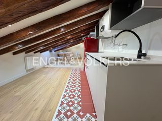 Rent Studio  San lucas. Buhardilla de diseño totalmente reformada y a estrenar con salón
