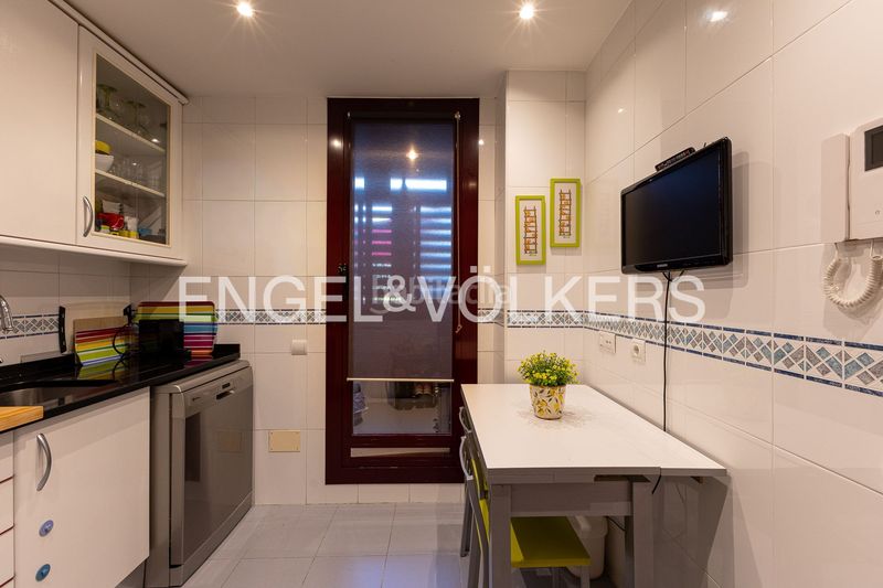 Foto 2b093d72-9708-49b5-9300-ed66215270c6. Dúplex amb calefacció aparcament piscina a Golf-El Carralero Majadahonda