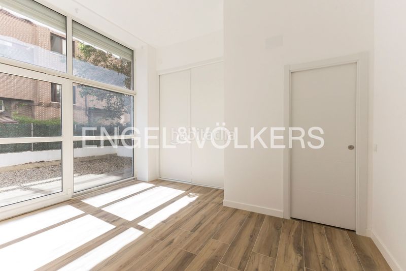 Foto fa81f524-ae34-4a81-9edf-9c494ed00262. Pis amb calefacció a Adelfas Madrid