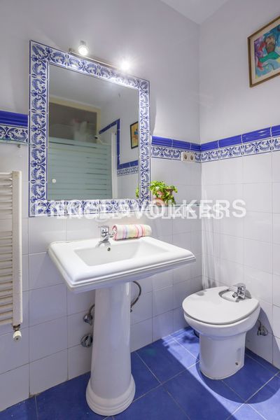 Foto a8f4a19e-31ad-490b-8e9c-06e97b510196. Pis amb calefacció a Embajadores-Lavapiés Madrid