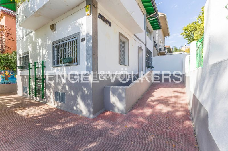 Foto a33e510c-cefe-4863-9929-964f5c373465. Casa amb calefacció a Niño Jesús Madrid