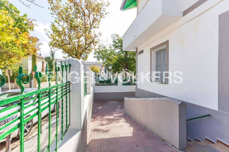 Foto e1ee0a5f-bbf1-4397-8f88-8be81b653ac5. Casa amb calefacció a Niño Jesús Madrid