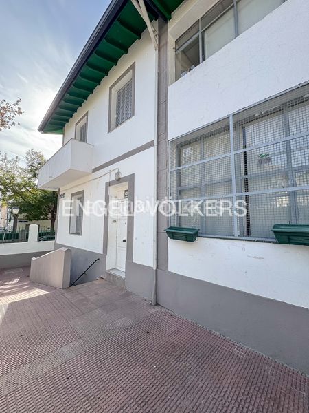 Foto ea8e8c93-91b4-49db-a13c-e7c943922f5d. Casa amb calefacció a Niño Jesús Madrid