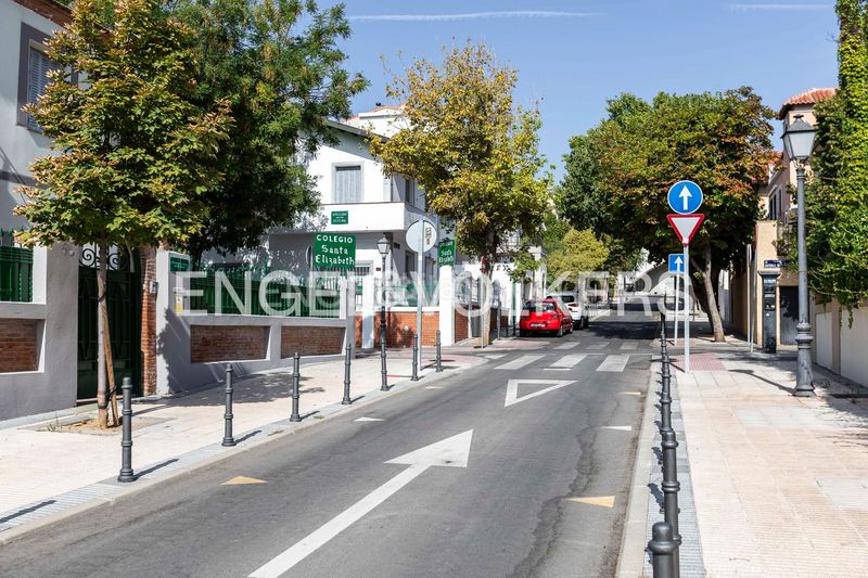 Foto ef1fcc5c-f514-4608-8e85-62c882dfb853. Casa amb calefacció a Niño Jesús Madrid