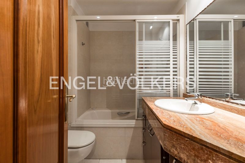 Foto 834b3f6d-5521-4837-b124-b01e667e3f83. Pis amb calefacció aparcament a Estrella Madrid