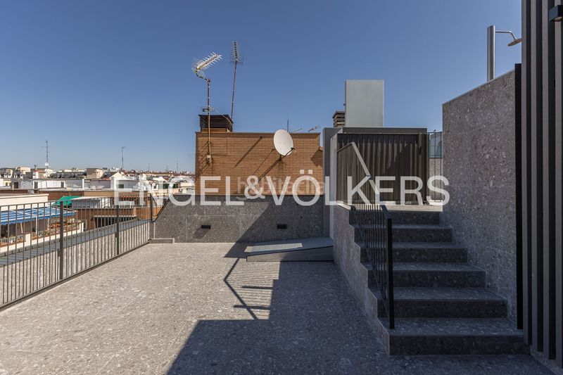 Foto da65abe2-31ca-4bad-ab3d-dc6e77487eaa. Pis amb calefacció aparcament piscina a Ríos Rosas-Nuevos Ministerios Madrid