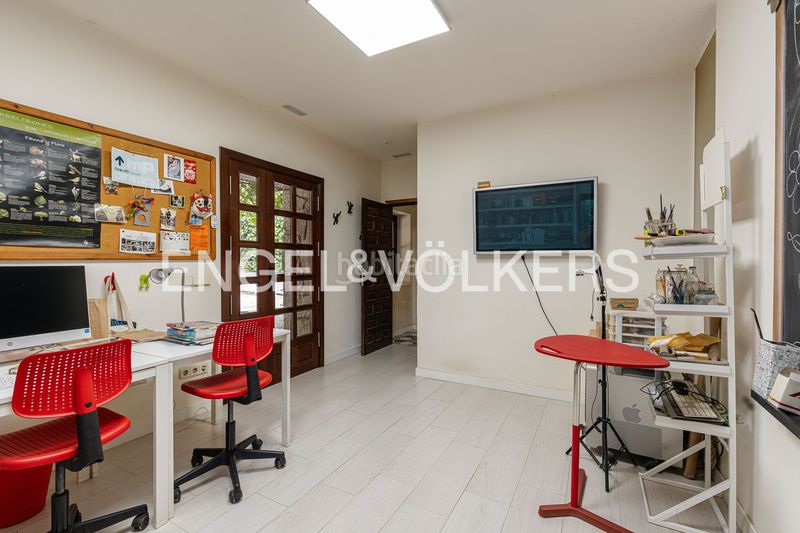 Foto a32753a2-e6af-47ca-b370-cee24abe2b88. Casa amb calefacció aparcament piscina a Parquelagos-Puente Nuevo Galapagar