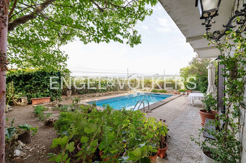 Foto ca4e88e0-53da-46f8-9f84-c68b3218ef32. Casa amb calefacció aparcament piscina a Parquelagos-Puente Nuevo Galapagar