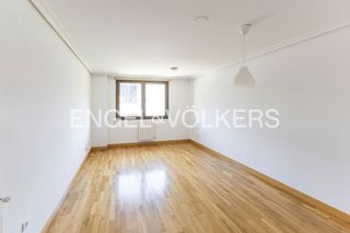 Rent Flat  Ayala. Bonito y acogedor piso en ayala