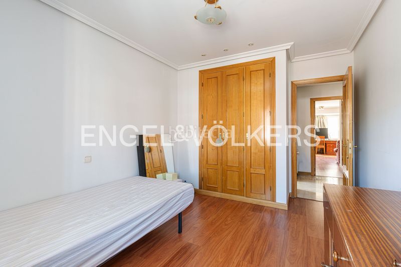 Foto b4d379db-e708-4551-823c-58e5bdab291f. Casa adossada amb calefacció aparcament a Salvador Madrid