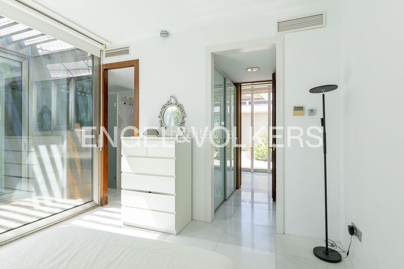Foto a0eb3b3d-aae1-42f7-9d80-9687cf830550. Casa amb calefacció aparcament piscina a Valdemarín Madrid