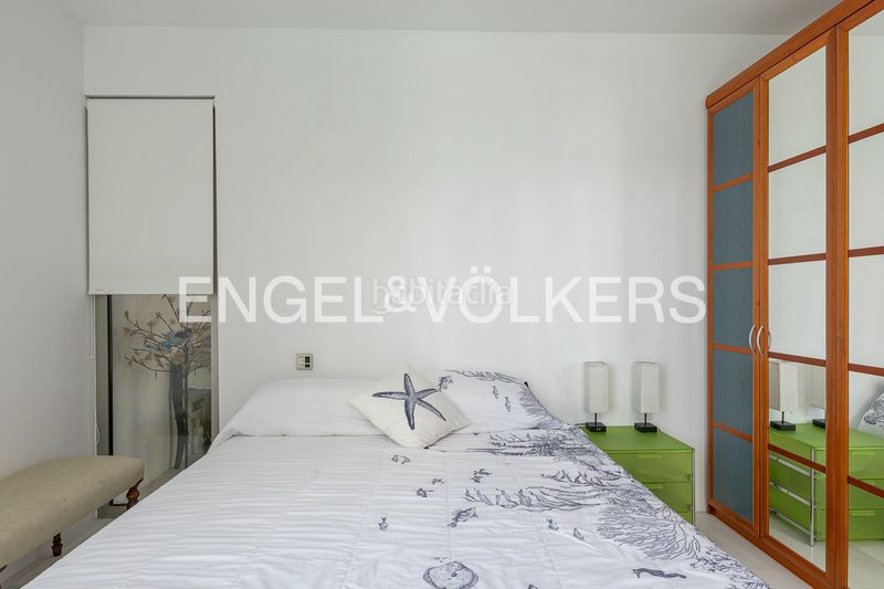Foto aee7213e-b798-4fb4-86e1-0d4189c2b688. Casa amb calefacció aparcament piscina a Valdemarín Madrid