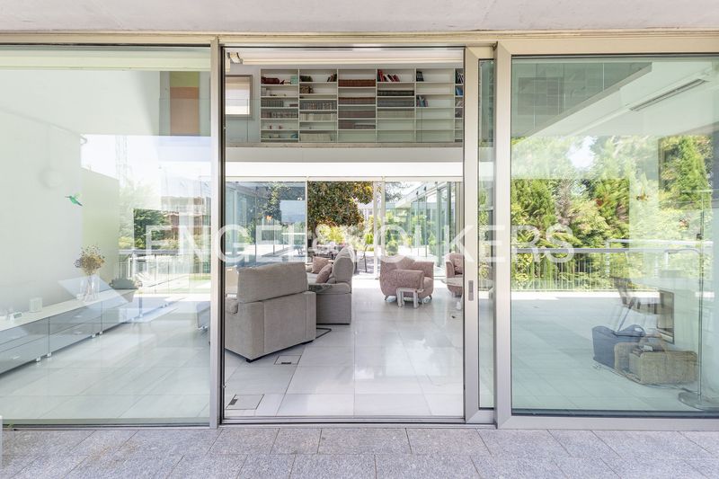 Foto b6a62bc7-4545-4b65-9dbd-9dcf1fa09392. Casa amb calefacció aparcament piscina a Valdemarín Madrid