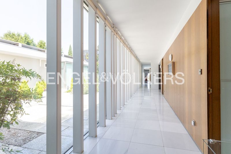 Foto db435443-65c6-4dd2-b200-f83010bbfccc. Casa amb calefacció aparcament piscina a Valdemarín Madrid