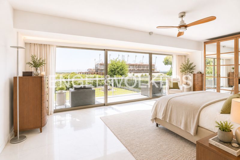 Foto f8105477-4d89-4df2-9095-75deda473da6. Casa amb calefacció aparcament piscina a Valdemarín Madrid