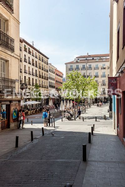 Foto d48d999a-5f1d-44a2-953d-60153353eea5. Àtic amb calefacció a Justicia-Chueca Madrid