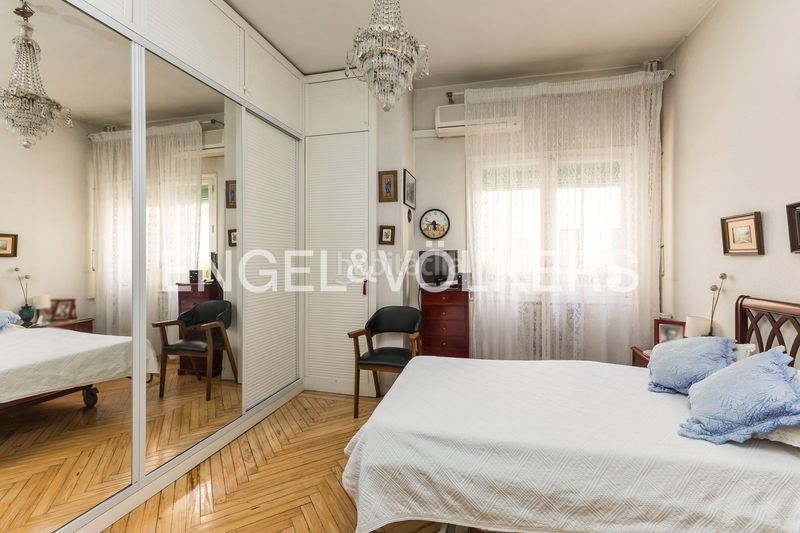 Foto 0a0de356-553f-4d0c-931d-e12bd78217e5. Pis amb calefacció a Lista Madrid