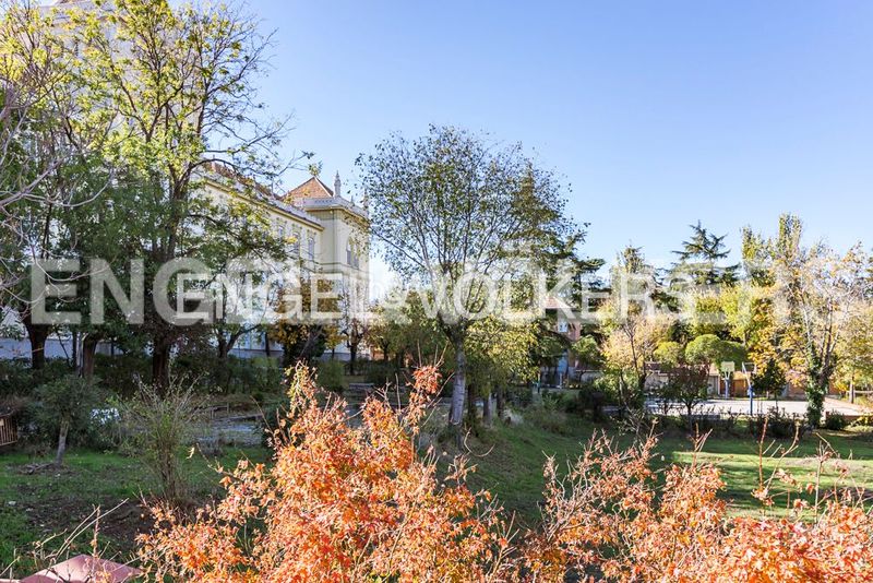 Foto b150beb1-1052-47b8-97ed-cd71a685ee23. Pis amb calefacció aparcament piscina a Ciudad Jardín Madrid