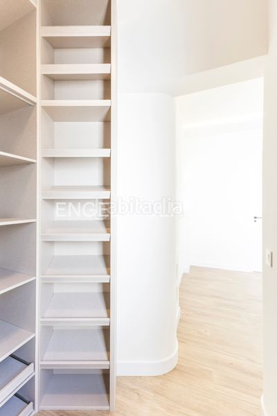 Foto f06c3575-d20a-4a91-abbb-ee1f9a57877f. Pis amb calefacció a Ibiza Madrid