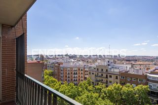 Flat in Jerónimos. Exclusiva última planta madrid a sus pies junto al retiro