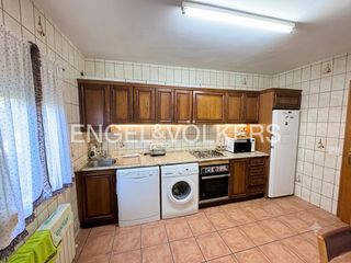 Reihenhaus in Calera y Chozas. Una casa independiente para vivirla de verdad