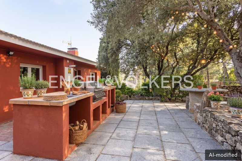 Foto bb42c8c1-4164-4bb9-86b4-a37f5264e55b. Casa chalet indepediente con vistas al parque natural . en Valdemorillo