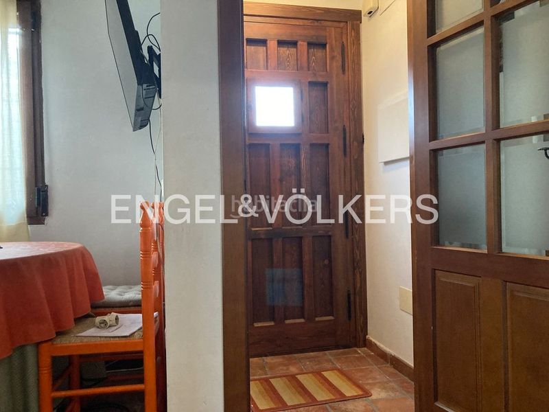Foto 7b58e8bc-3217-4c18-94c8-efef5adc2e05. Casa adossada amb calefacció a Prádena