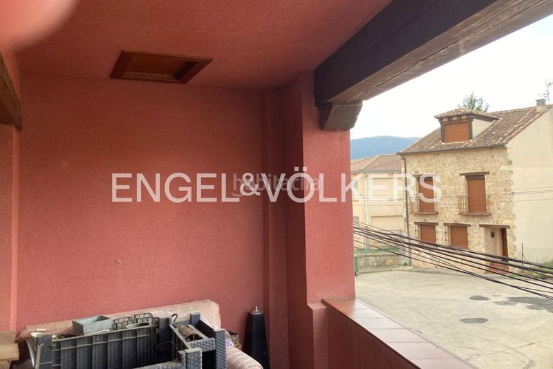 Foto cf0d84a5-b147-4772-b17d-6ca139b8c538. Casa adossada amb calefacció a Prádena