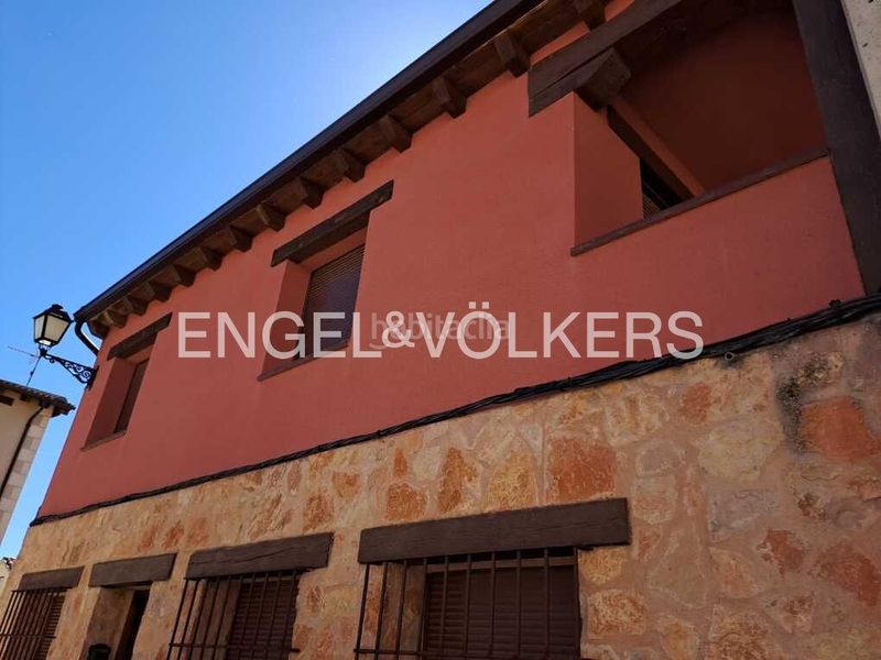 Foto ddbb237c-cec8-4937-84ee-d9c14d55ba32. Casa adossada amb calefacció a Prádena