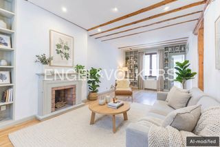 Miete Etagenwohnung  Calle de villalar. Fabuloso piso sin amueblar con carácter clásico junto al parque