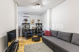 Lloguer Pis  Doctor castelo. Piso de 2 dormitorios amueblado junto al retiro  ibiza