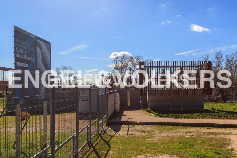 Foto 9125487e-169f-4031-b3bf-9e1b2c314bb2. Alquiler piso exclusivo piso en la zona de alameda de osuna en Madrid