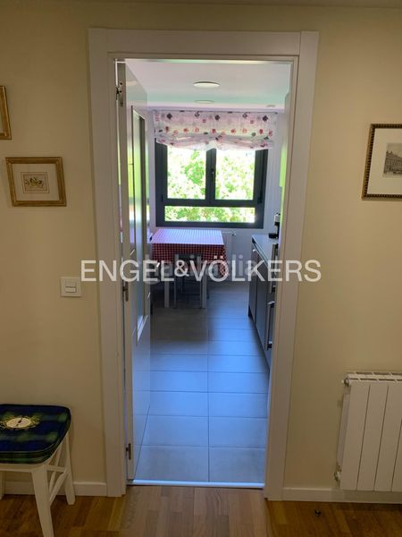 Foto d204272c-1fae-40ac-bb58-5e4668c13d62. Alquiler piso exclusivo piso en la zona de alameda de osuna en Madrid