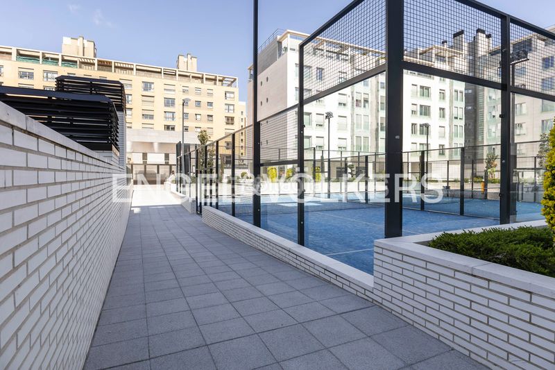 Foto 1aa53f21-dfc4-4137-893c-4f6fd014a729. Pis amb calefacció aparcament piscina a Las Tablas Madrid