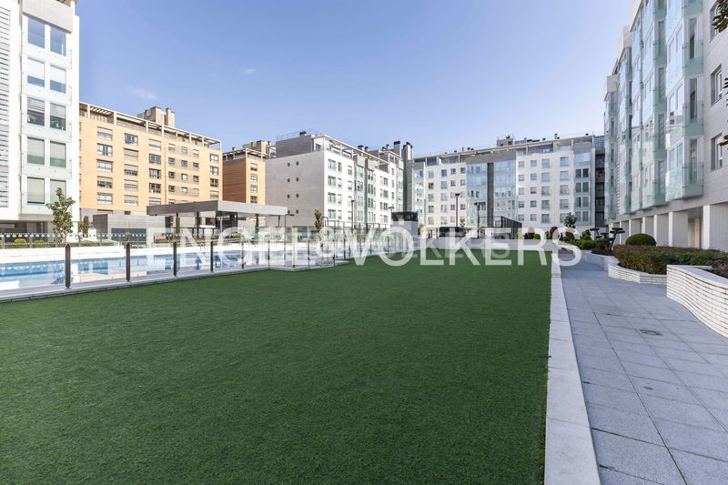 Foto dceee0b4-2f14-40de-a923-504a94285a0a. Pis amb calefacció aparcament piscina a Las Tablas Madrid