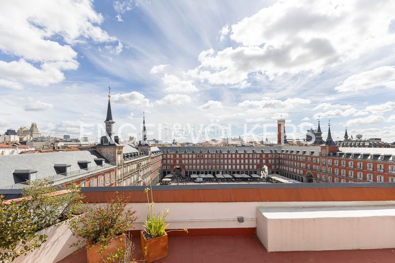 Foto beb5e995-ea42-4949-b603-6ff1f5bb6c00. Àtic amb calefacció a Sol Madrid