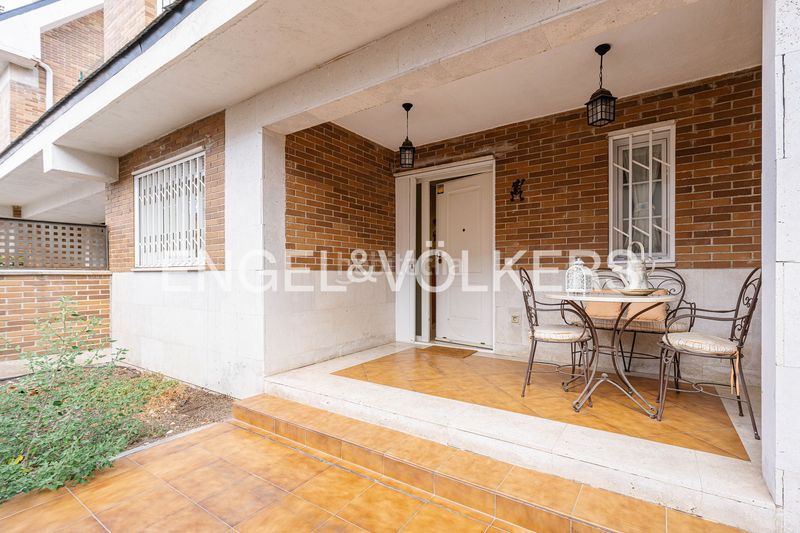 Foto f0ddae13-008d-4f11-ba36-6833b0985f6f. Reihenhaus mit heizung parking pool in El Caño-Maracaibo Rozas de Madrid (Las)