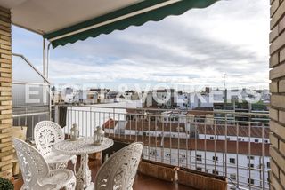 Lloguer Pis  Bravo murillo. Piso de tres dormitorios en alquiler