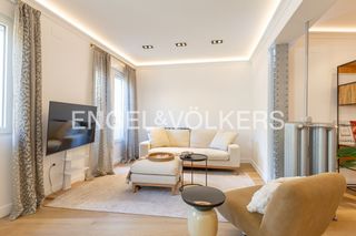 Lloguer Pis  Avenida de menéndez pelayo. Exclusivo piso de lujo de 2 dormitorios con diseño vanguardista