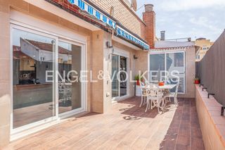 Rent Penthouse  Pedro unanue. Espectacular ático exterior reformado, con terraza y 3 dormitori