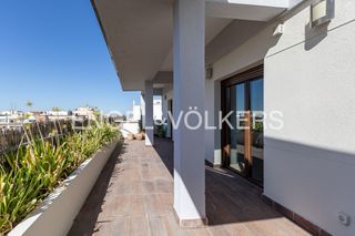 Rent Flat  José ortega y gasset. Exclusivo ático reformado con terraza privada en salamanca